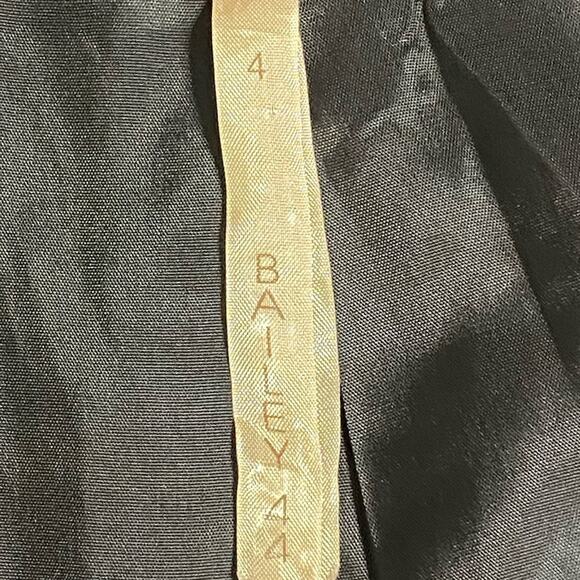 BAILEY 44 Jacket Size 4 Button Front Short to Long Convertible Military Accents - Picture 2 of 16